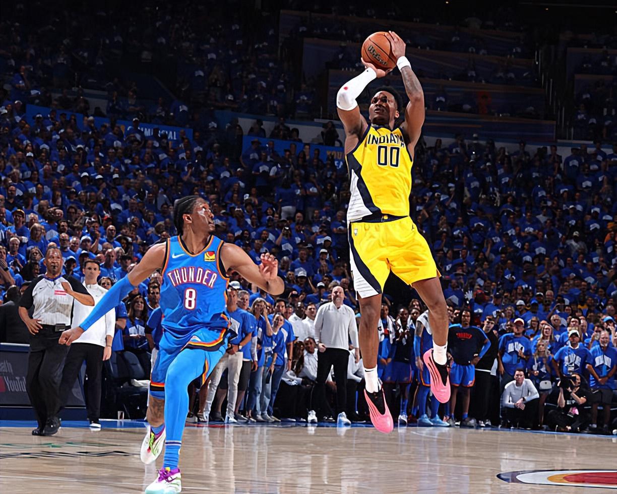 不断向雷霆内线发起冲击,步行者侧翼新星在G7中是真的尽力了?