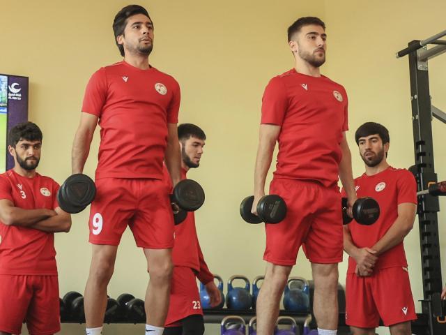 塔吉克斯坦战国足前只热身一场 今日对阵中国香港