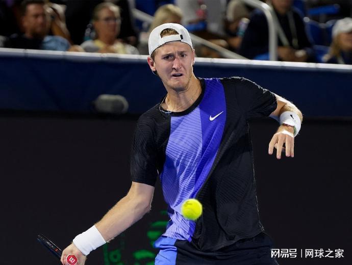 开云APP-阿昺张帅袁悦初五组团赢球，阿卡暴扫菲斯，小白菜完败丢冠