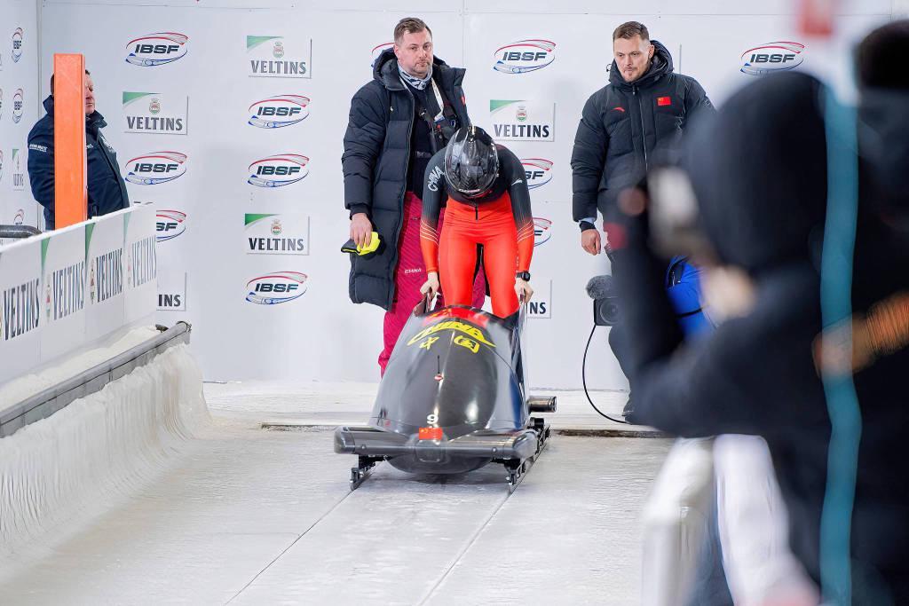 开云体育下载-刘翔小师妹，应清如何成为上海冬奥女子第一人